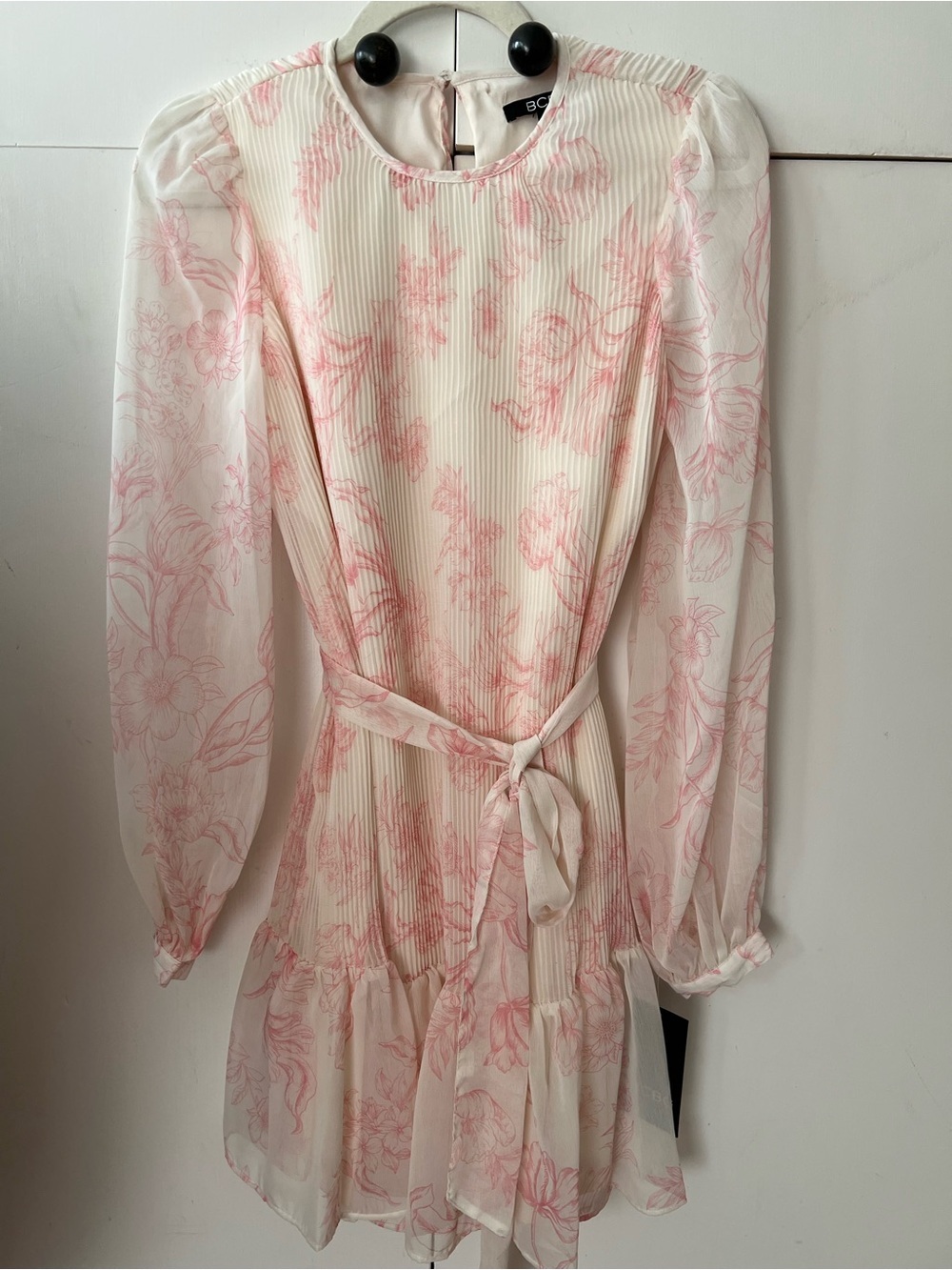 NWT BCBG coquette Floral Chiffon Mini Pleated Long Sleeve Tie Waist Romantic - Picture 6 of 14